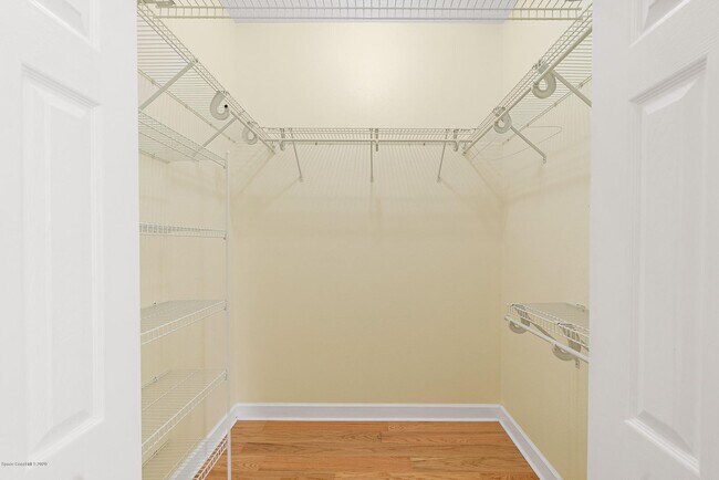 Building Photo - 845 S Tropical Trail