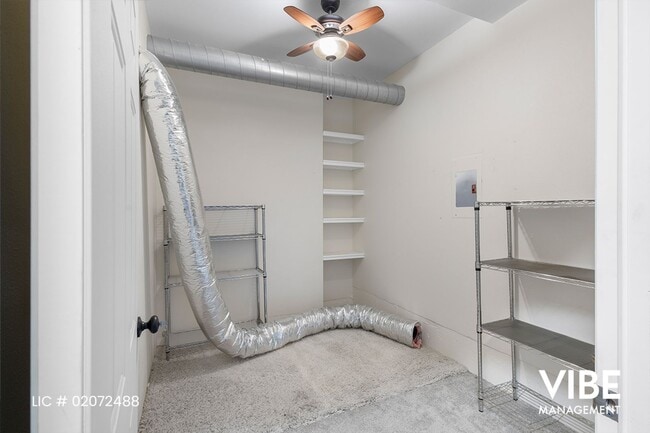 Building Photo - LOCATION, LOCATION, LOCATION!!!! "Hidden C...