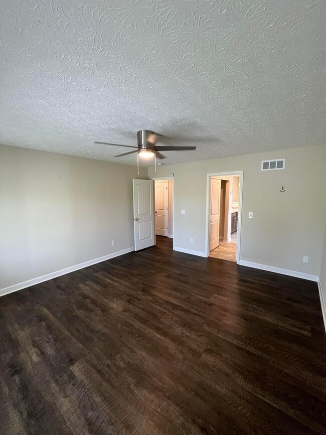 Building Photo - 17200 OH-739