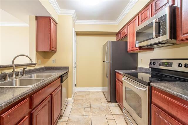 Building Photo - 1112 Windsor St