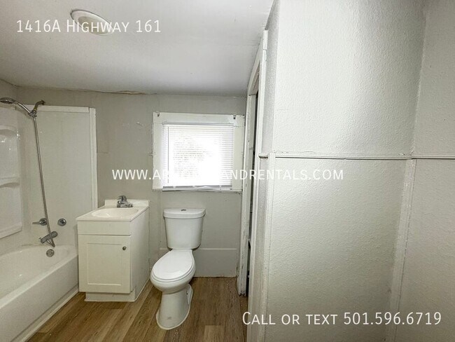 Building Photo - 1416 AR-161