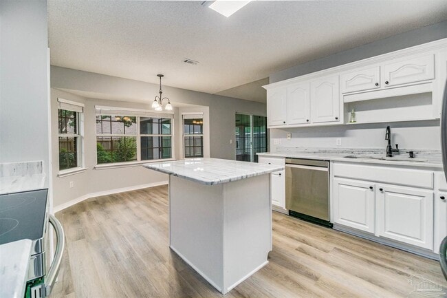 Building Photo - 9144 Sebring Dr