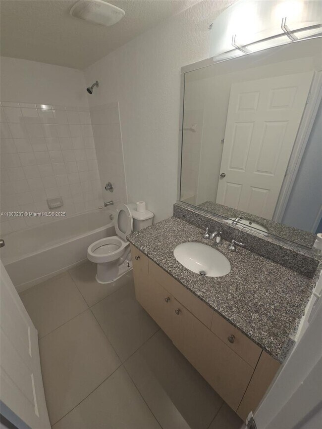 Building Photo - 2501 Centergate Dr