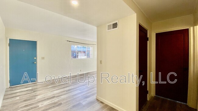 Building Photo - 1414 N Jones Blvd