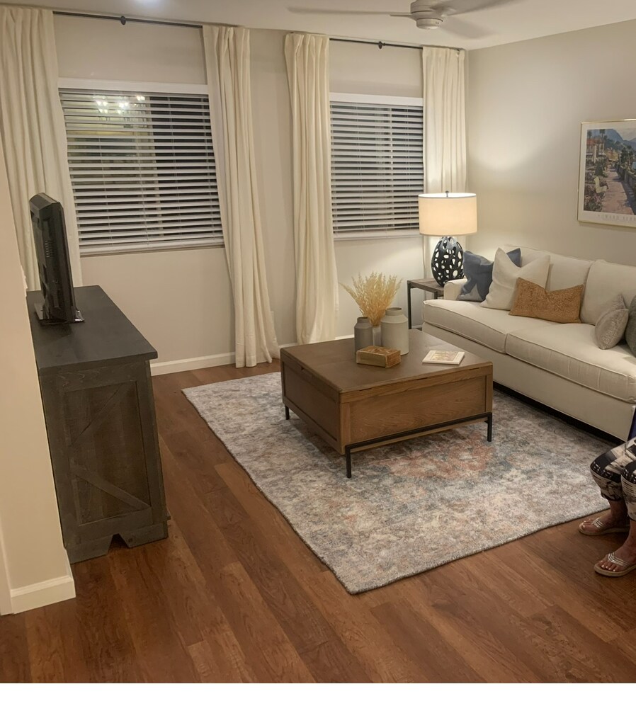 Building Photo - 1676 Chalcedony St