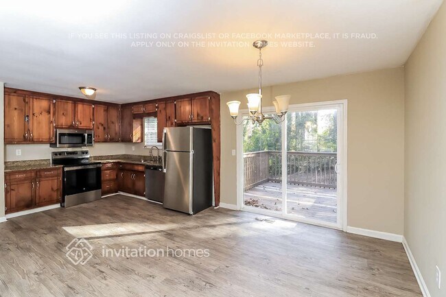 Building Photo - 2298 Chestnut Log Loop