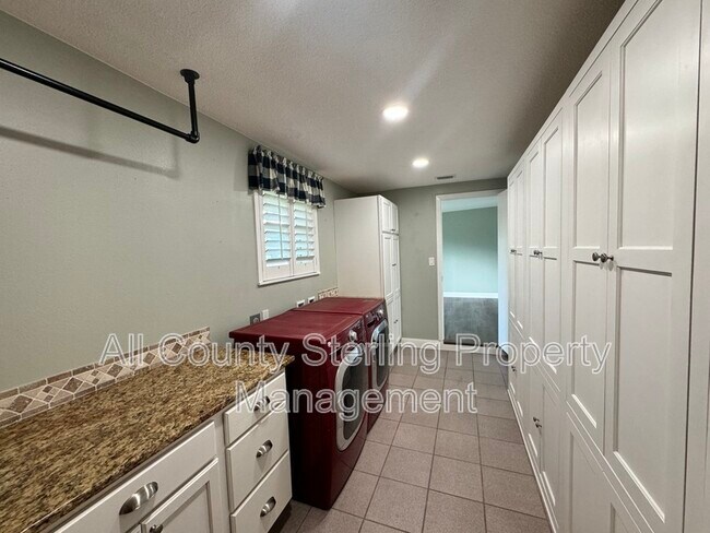 Building Photo - 8732 US-90