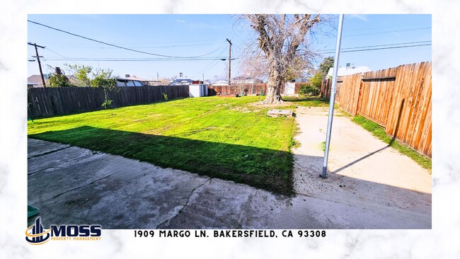 Building Photo - North Bakersfield Home with Solar
