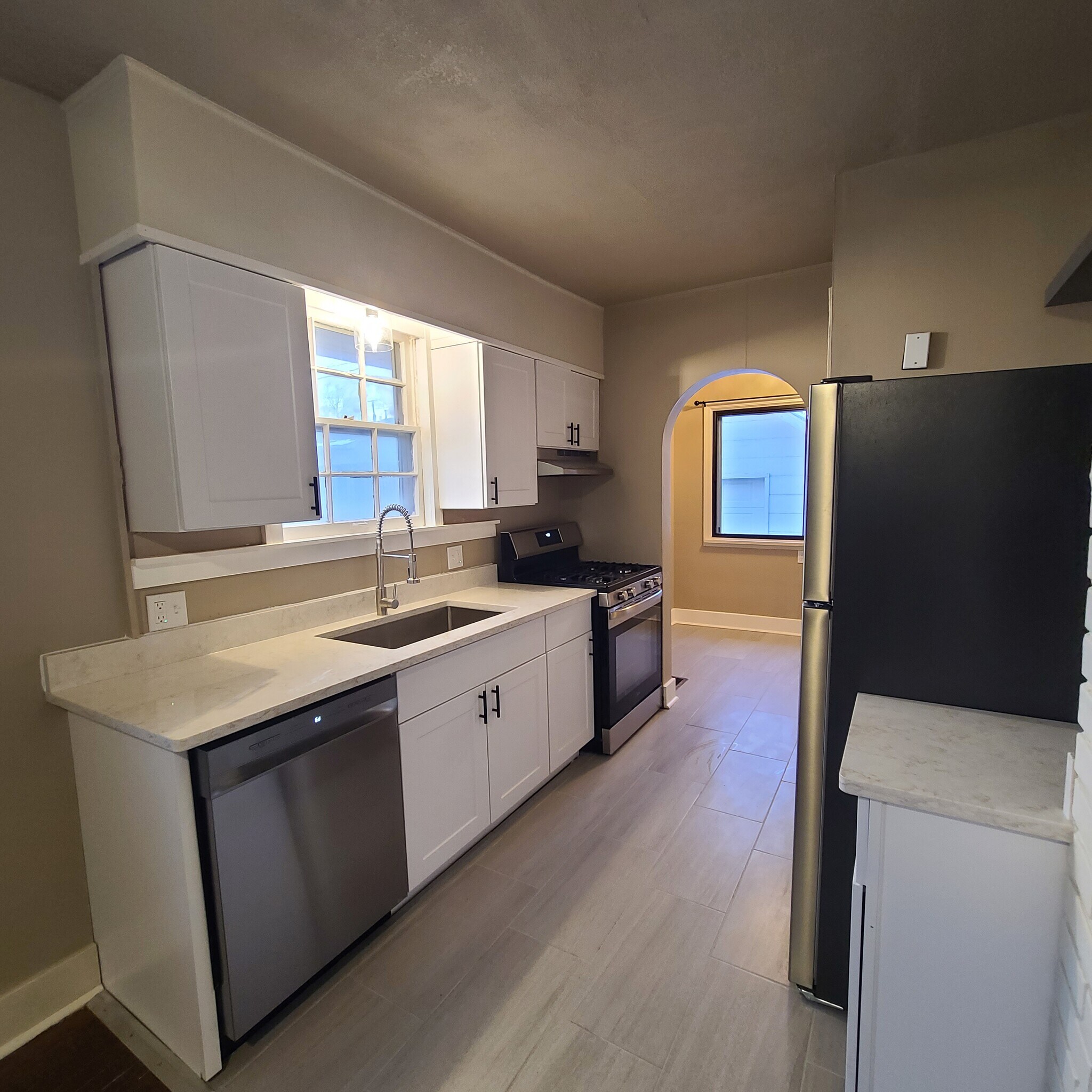 Building Photo - 317 Dunnwood Dr