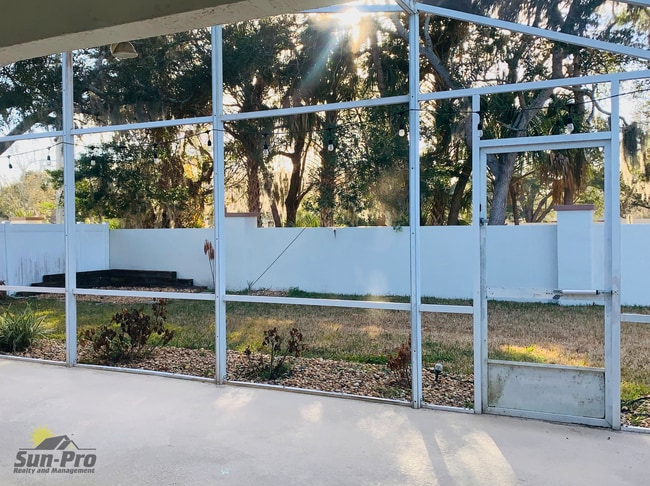 Building Photo - 5988 Sawgrass Point Dr