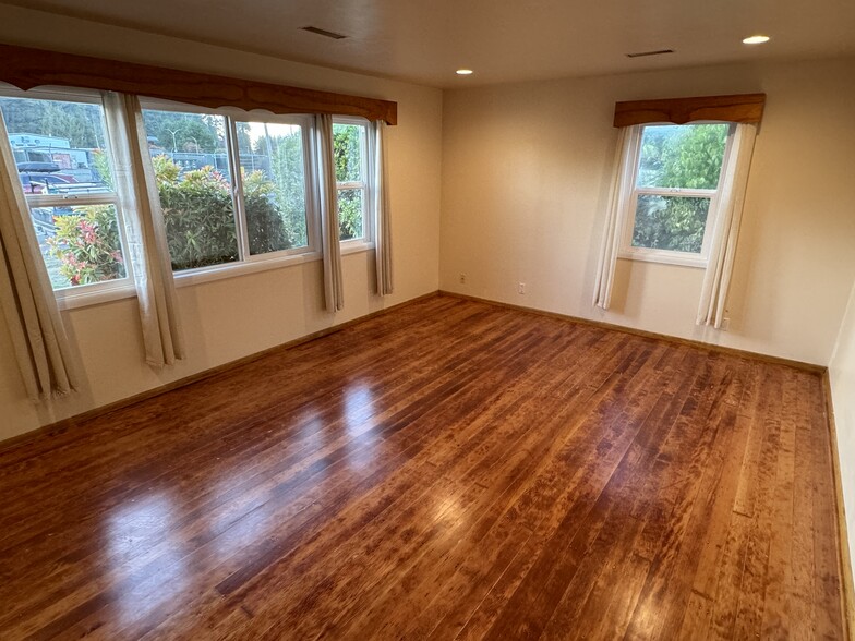 Building Photo - 3545 Dolbeer St