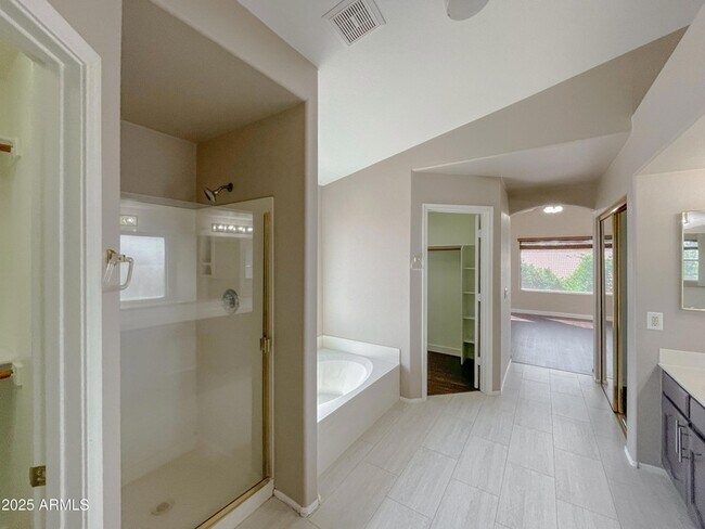 Building Photo - 1615 W Enfield Way