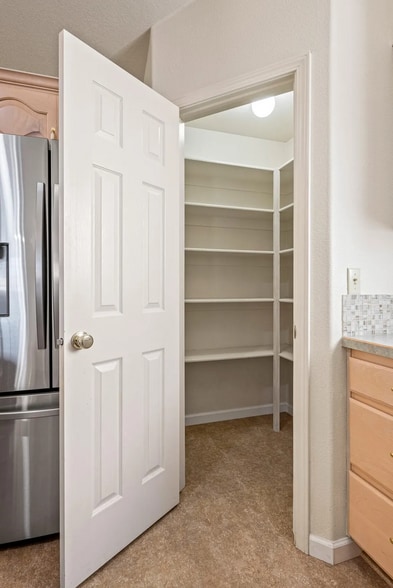 Building Photo - 1852 N Wedgewood Ln