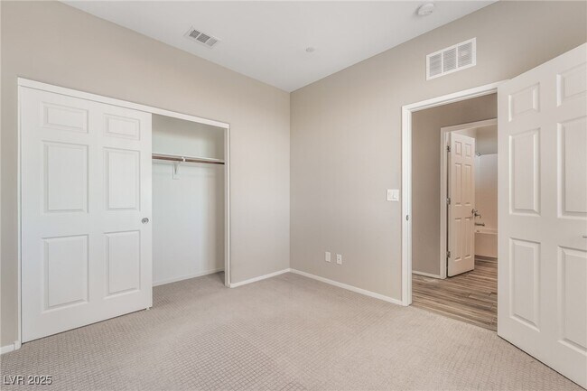 Building Photo - 25 Lomita Heights Dr