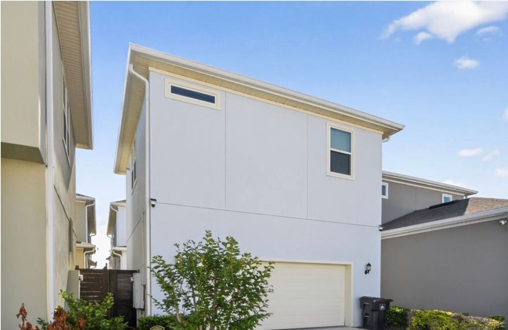 Building Photo - 10322 Marconi Ave