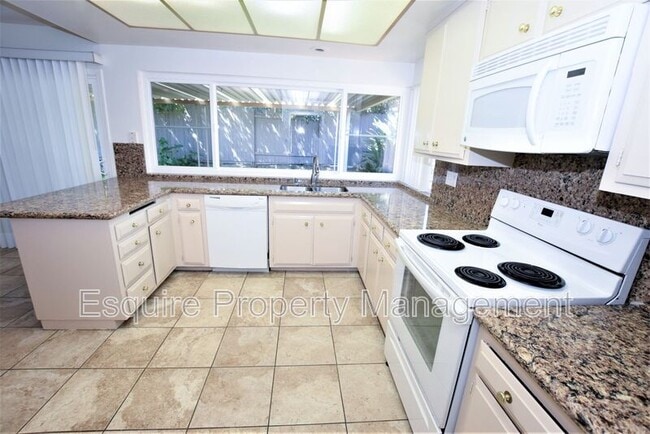 Building Photo - 1035 Woodgate Ct