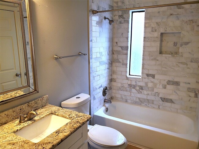 Building Photo - 20114 Atascocita Shores Dr