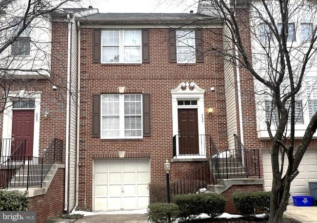 Building Photo - 2035 Madrillon Springs Ct