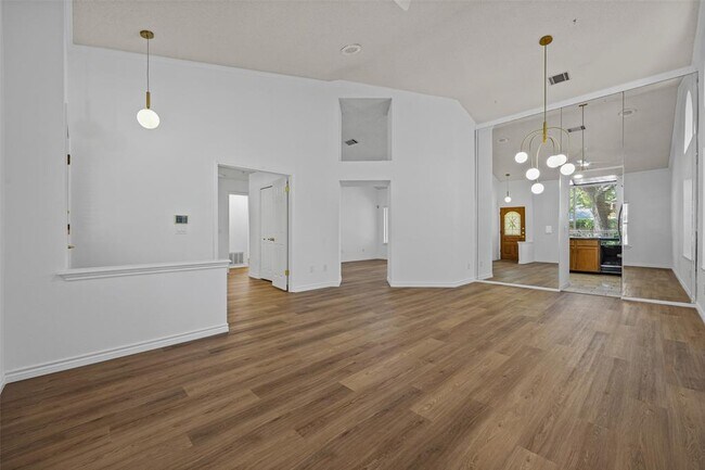 Building Photo - 8417 Cornerwood Dr
