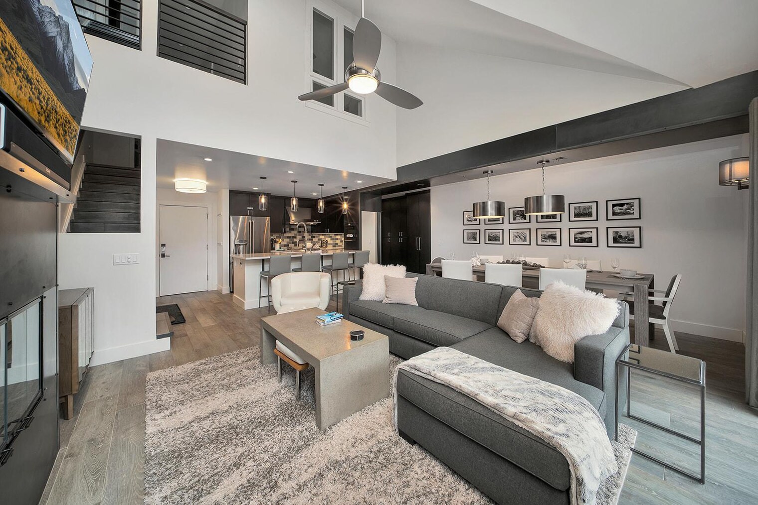 Building Photo - 113 Lost Creek Ln