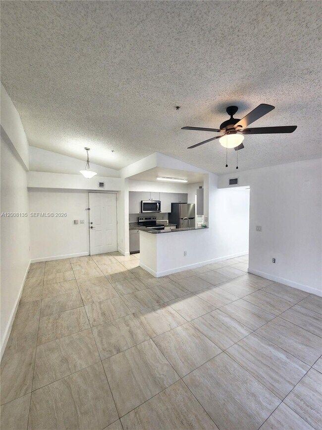 Building Photo - 2451 Centergate Dr