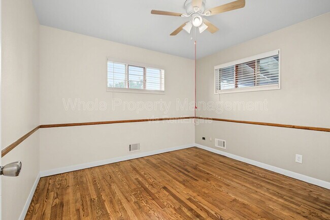 Building Photo - 7071 Ruth Way