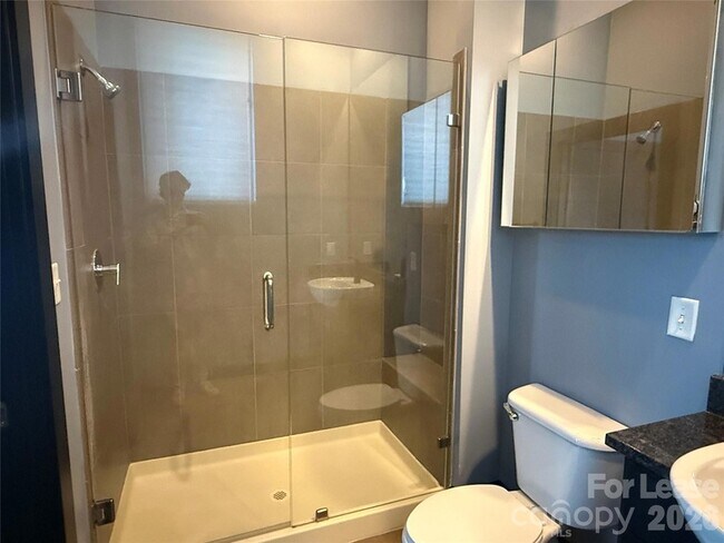 Building Photo - 333 W Trade St