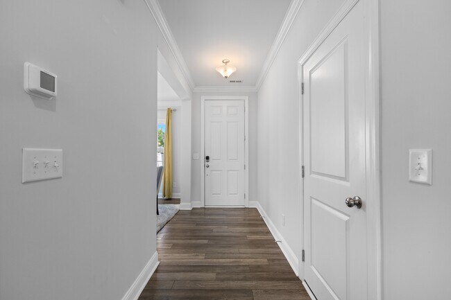 Building Photo - 109 Barnwell Loop