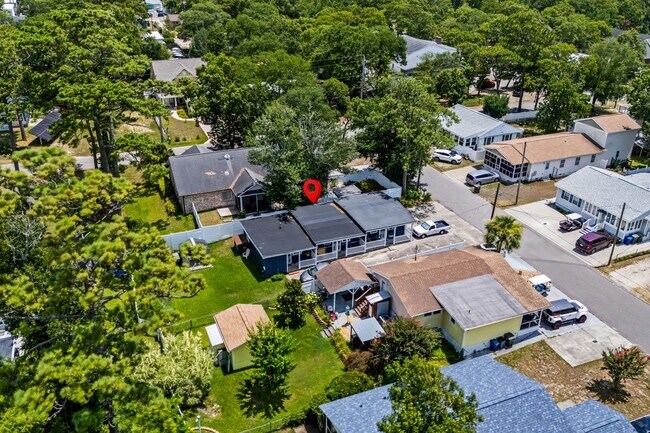 Building Photo - Turner Street Tri-Plex