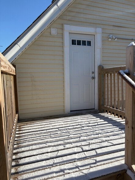 Building Photo - 378 Central Ave