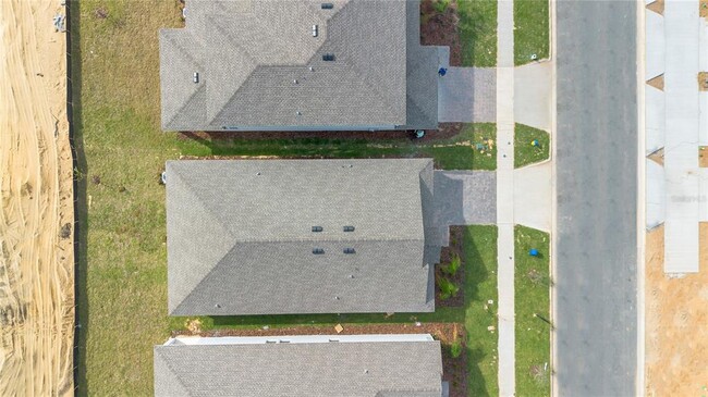 Building Photo - 2671 Armstrong Ave