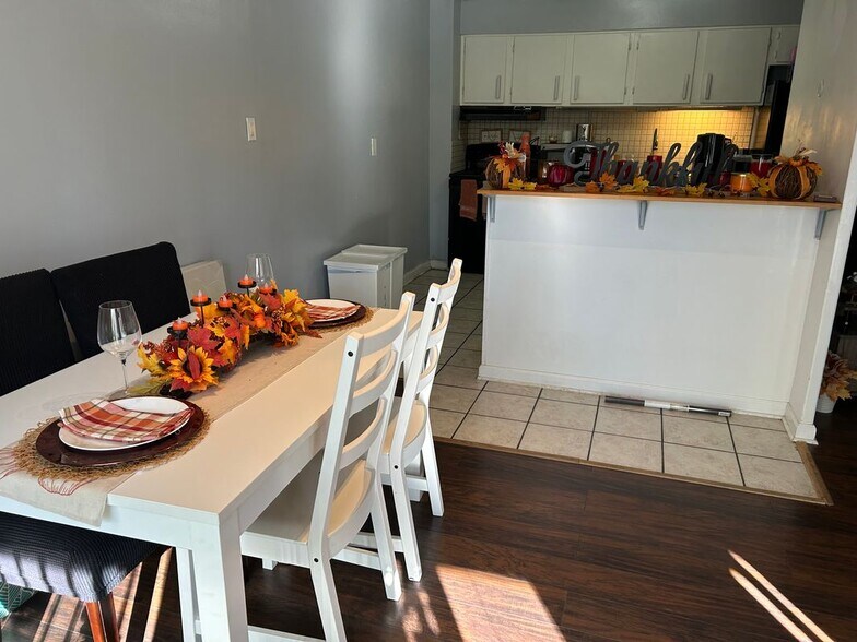 Building Photo - 111 Chestnut St