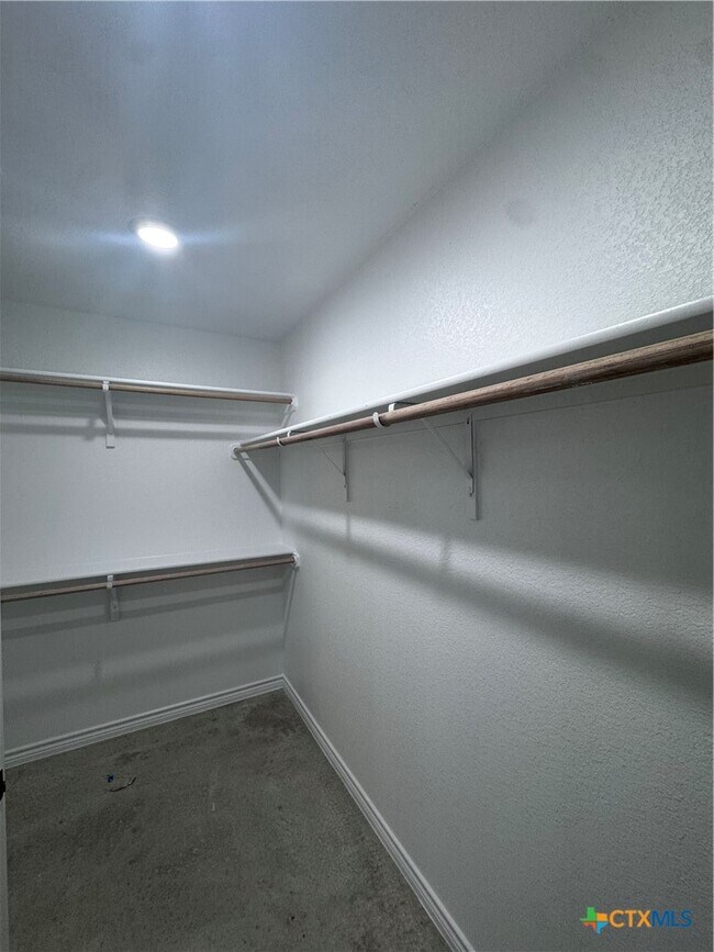 Building Photo - 209 Elbert Ln