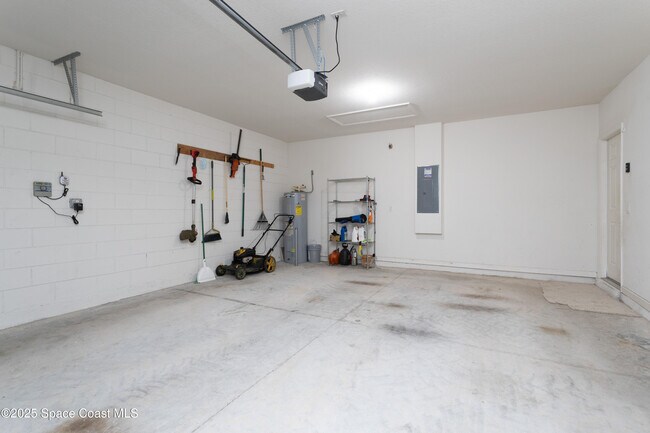 Building Photo - 4105 Harvest Cir