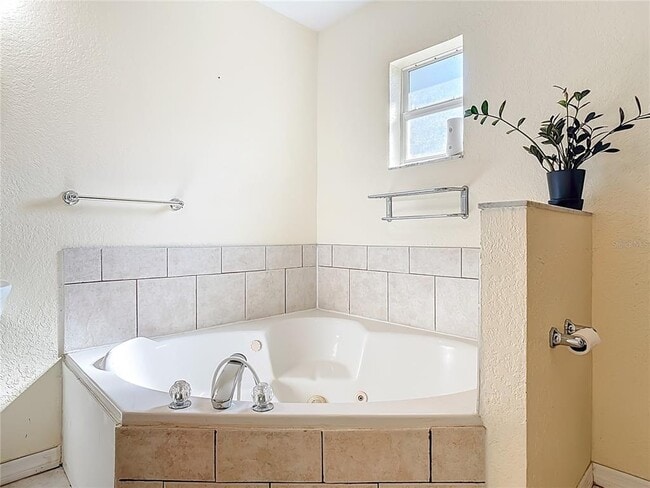 Building Photo - 111 Colomba Rd