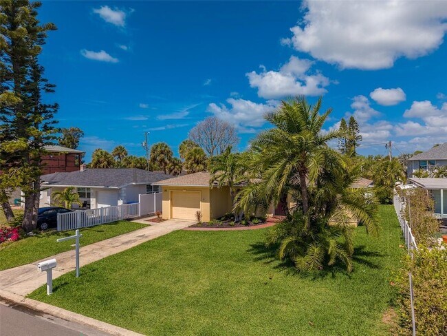 Building Photo - 315 82nd Ave