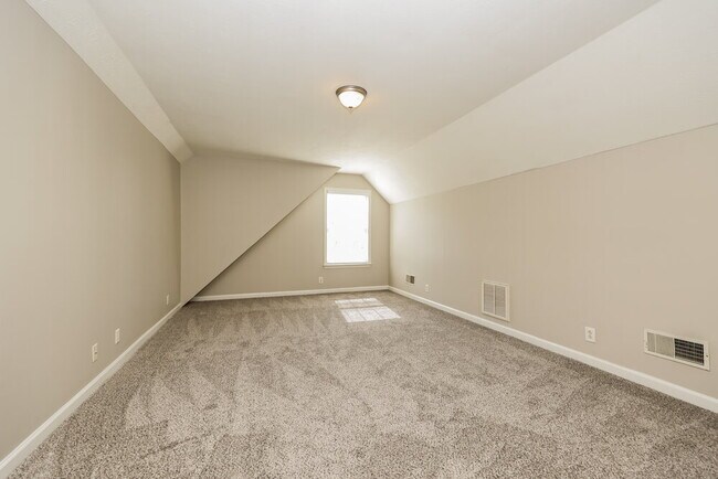 Building Photo - 6404 Wildgrove Dr