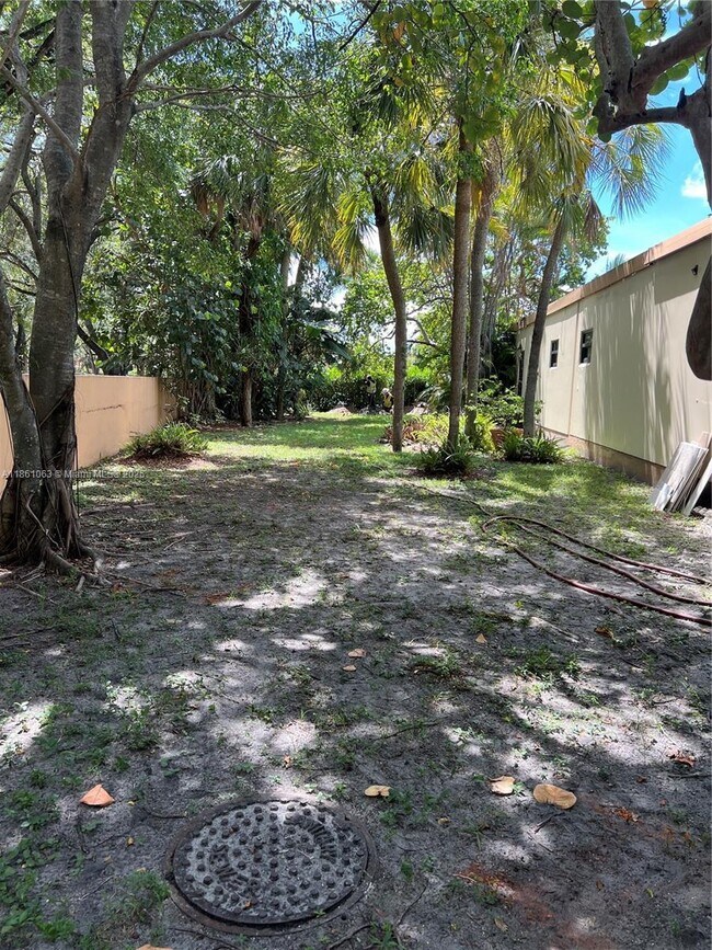 Building Photo - 15400 Sharpecroft Dr