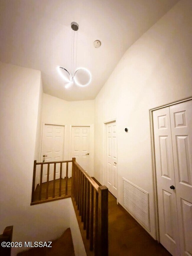 Building Photo - 11531 N Eagle Peak Dr