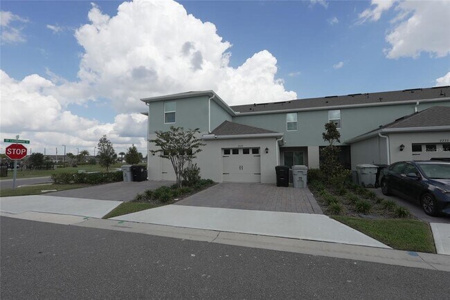 Building Photo - 2729 Flushing Dr