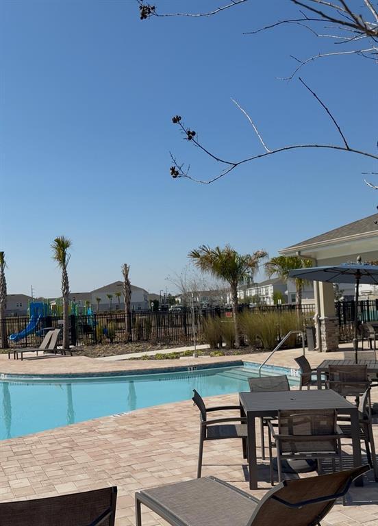 Building Photo - 3183 Skyline Lp