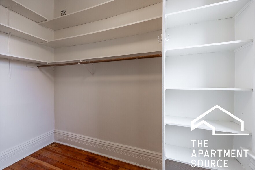 Building Photo - 2059 N Clifton Ave