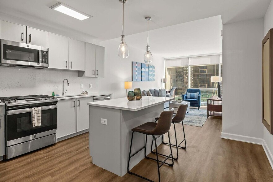 Building Photo - 355 Atlantic St