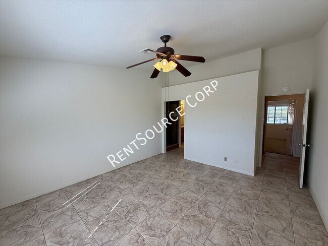Building Photo - 3822 W Ave K 6