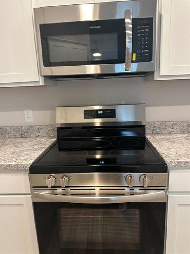 Building Photo - Modern Living in Odenville | 3BR/2BA