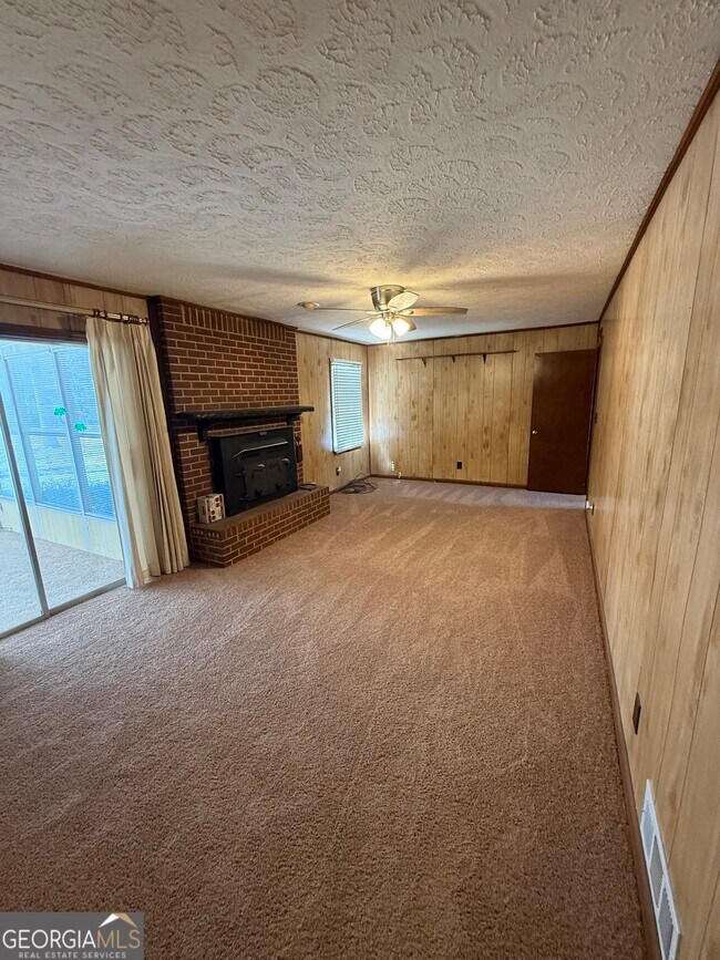 Building Photo - 110 Otelia Ln