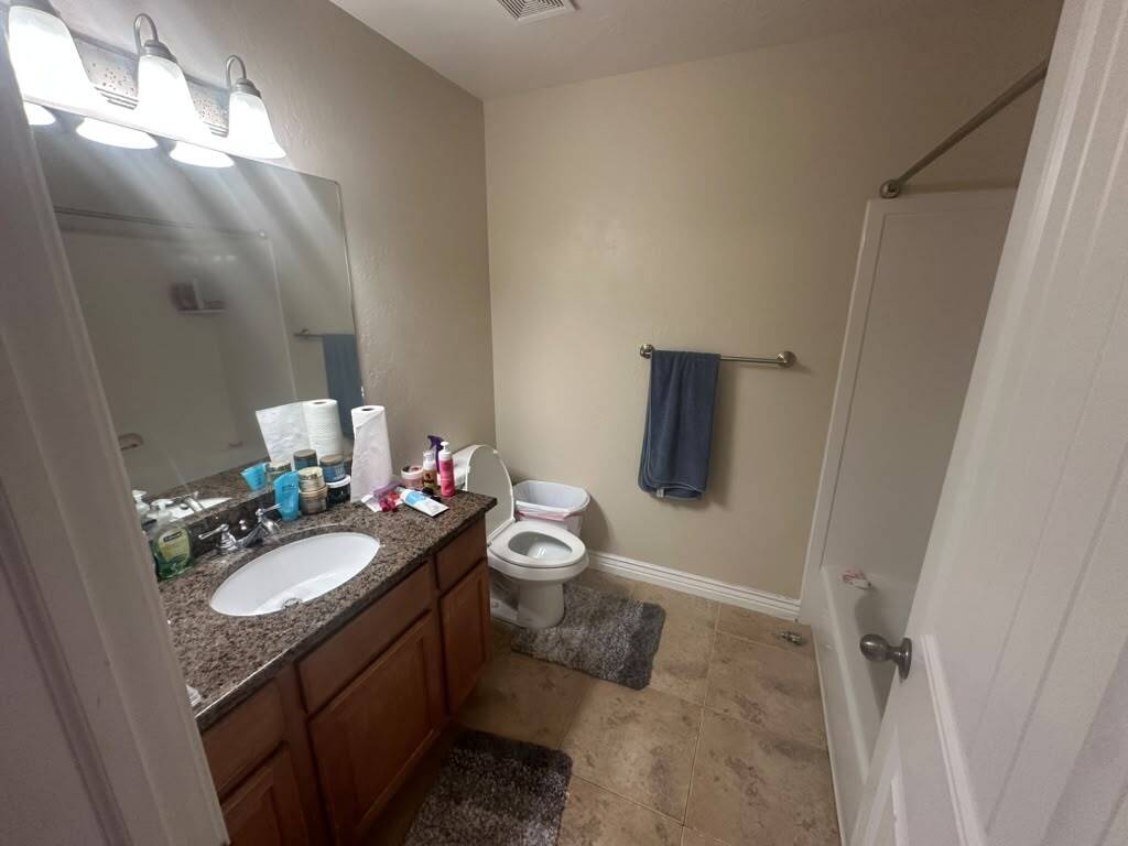 Building Photo - 5286 N Fox Hunters Loop