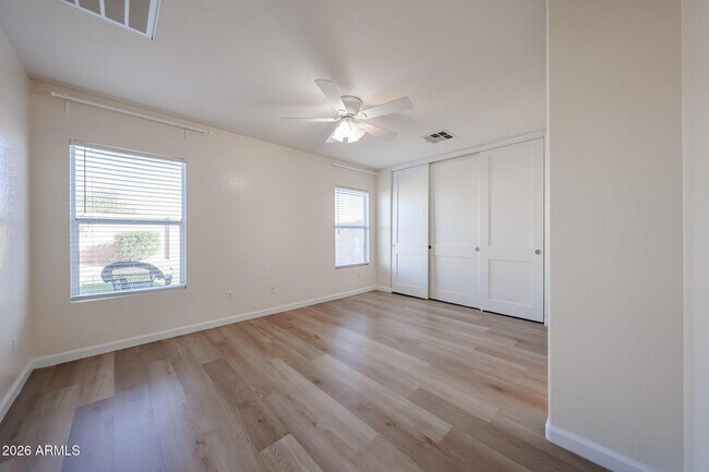 Building Photo - 1605 S 227th Ave