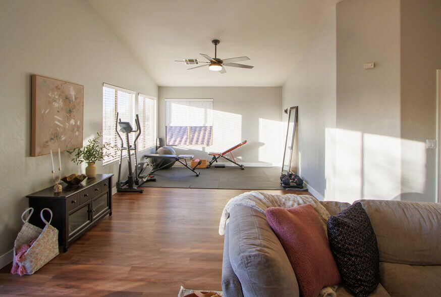 Building Photo - 1458 S Palomino Creek Dr