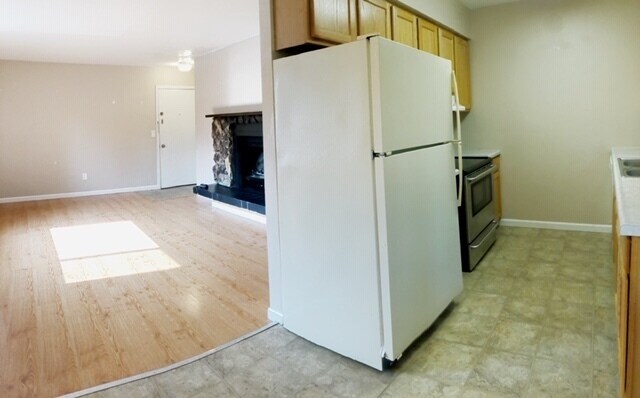 Building Photo - 2803 Aspen Dr